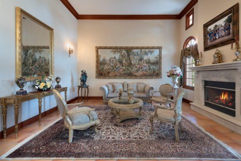 Villa ou maison à vendre à Miami, Floride: 7 chambres, 608.05 m2 № 1938638 - photo 14