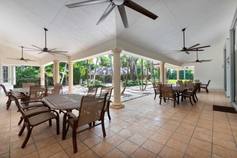 Villa ou maison à vendre à Miami, Floride: 7 chambres, 608.05 m2 № 1938638 - photo 29