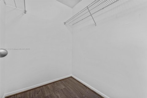 Copropriété à louer à Tamarac, Floride: 2 chambres, 119.47 m2 № 1946622 - photo 13