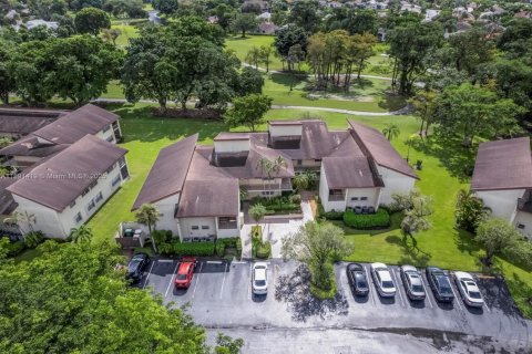 Copropriété à louer à Tamarac, Floride: 2 chambres, 119.47 m2 № 1946622 - photo 22