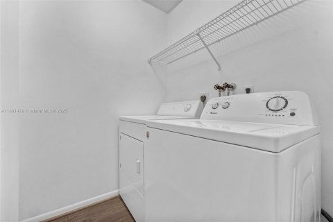 Copropriété à louer à Tamarac, Floride: 2 chambres, 119.47 m2 № 1946622 - photo 18