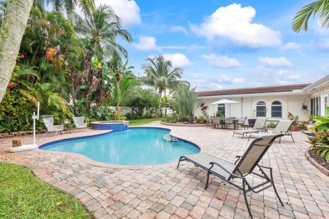 House in Fort Lauderdale, Florida 3 bedrooms, 200.95 sq.m. № 2174262