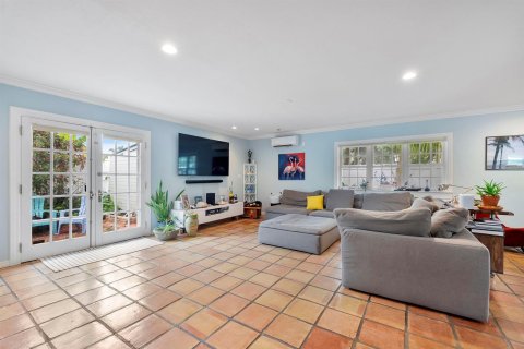 House in Fort Lauderdale, Florida 3 bedrooms, 200.95 sq.m. № 2174262 - photo 23