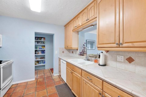 House in Fort Lauderdale, Florida 3 bedrooms, 200.95 sq.m. № 2174262 - photo 17