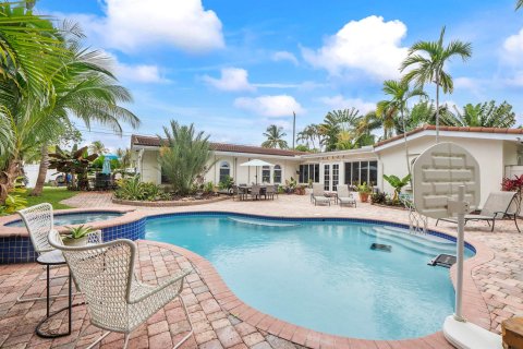 House in Fort Lauderdale, Florida 3 bedrooms, 200.95 sq.m. № 2174262 - photo 4