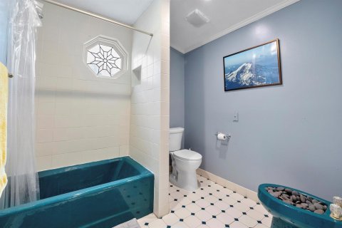 House in Fort Lauderdale, Florida 3 bedrooms, 200.95 sq.m. № 2174262 - photo 29