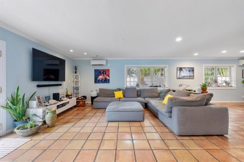 House in Fort Lauderdale, Florida 3 bedrooms, 200.95 sq.m. № 2174262 - photo 22