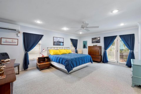 House in Fort Lauderdale, Florida 3 bedrooms, 200.95 sq.m. № 2174262 - photo 24