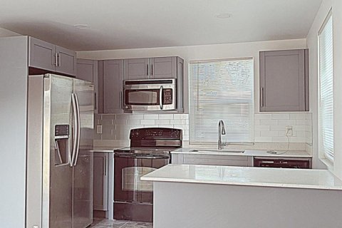 Casa en venta en West Palm Beach, Florida, 3 dormitorios, 115.38 m2 № 2176761 - foto 3