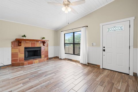 House in Brandon, Florida 3 bedrooms, 95.04 sq.m. № 2347380 - photo 3