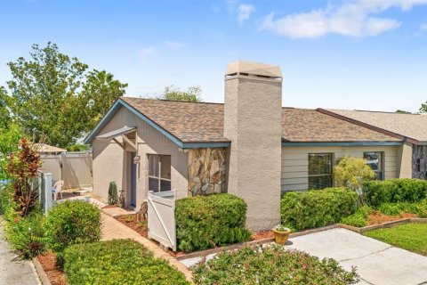 Villa ou maison à Brandon, Floride 3 chambres, 95.04 m2 № 2347380