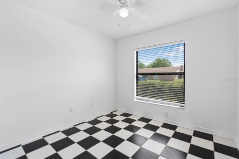 House in Brandon, Florida 3 bedrooms, 95.04 sq.m. № 2347380 - photo 20