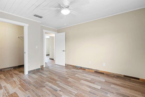 House in Brandon, Florida 3 bedrooms, 95.04 sq.m. № 2347380 - photo 18