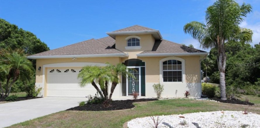 Casa en Rotonda, Florida 3 dormitorios, 151.99 m2 № 1909330