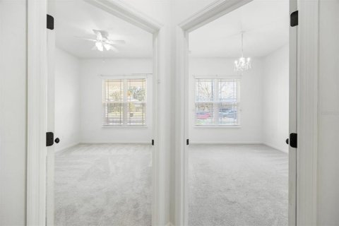 House in Gainesville, Florida 5 bedrooms, 204.38 sq.m. № 1537649 - photo 14