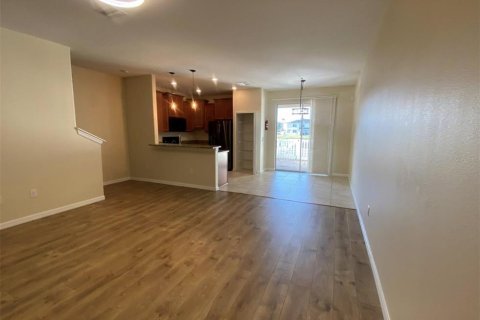 Touwnhouse à louer à Hudson, Floride: 3 chambres, 154.78 m2 № 2156422 - photo 4