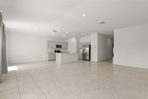 Casa en venta en Haines City, Florida, 4 dormitorios, 181.16 m2 № 1857852 - foto 4