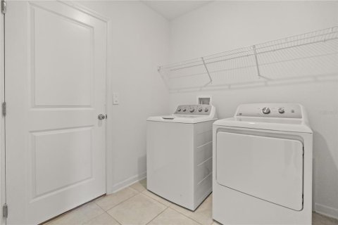 Casa en venta en Haines City, Florida, 4 dormitorios, 181.16 m2 № 1857852 - foto 22