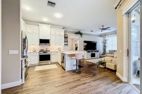 House in Valrico, Florida 3 bedrooms, 164.62 sq.m. № 2424317 - photo 11