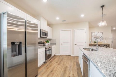 Casa en venta en Brooksville, Florida, 4 dormitorios, 174.28 m2 № 2228411 - foto 7