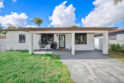 House in Miami, Florida 3 bedrooms, 160.16 sq.m. № 2066509