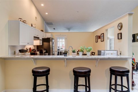 House in Oviedo, Florida 4 bedrooms, 218.78 sq.m. № 2091692 - photo 8