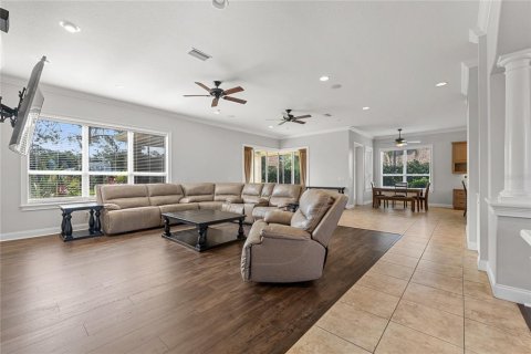 House in Lakeland, Florida 4 bedrooms, 417.13 sq.m. № 1758265 - photo 13