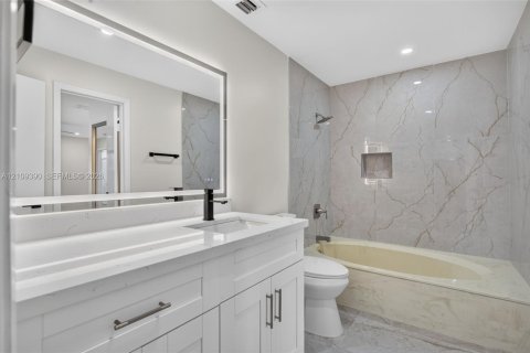 Touwnhouse à vendre à North Lauderdale, Floride: 3 chambres, 116.31 m2 № 2428102 - photo 17