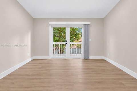 Touwnhouse à vendre à North Lauderdale, Floride: 3 chambres, 116.31 m2 № 2428102 - photo 25