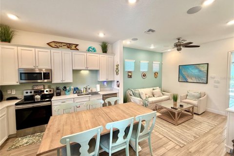 Casa en alquiler en Kissimmee, Florida, 3 dormitorios, 130.99 m2 № 1834756 - foto 4