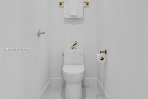 Condominio en venta en Miami, Florida, 3 dormitorios, 152.64 m2 № 1981990 - foto 26