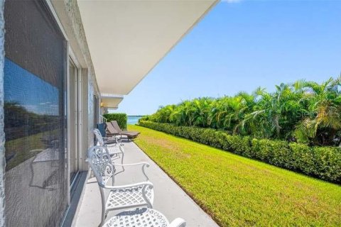 Condo in Clearwater, Florida, 2 bedrooms  № 1879767 - photo 27