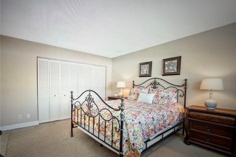 Condo in Clearwater, Florida, 2 bedrooms  № 1879767 - photo 17
