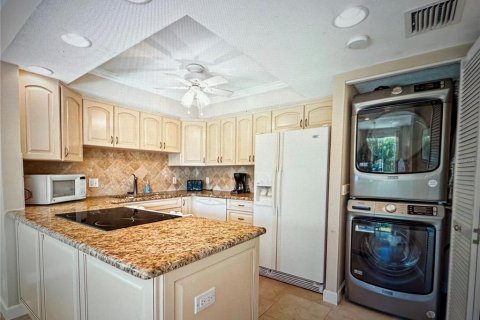 Condo in Clearwater, Florida, 2 bedrooms  № 1879767 - photo 11