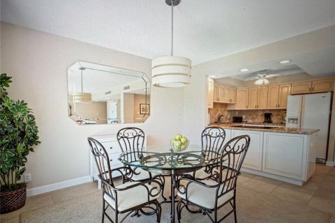 Condo in Clearwater, Florida, 2 bedrooms  № 1879767 - photo 9