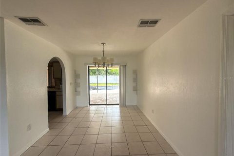 Casa en venta en Cape Coral, Florida, 3 dormitorios, 174.28 m2 № 2381197 - foto 7