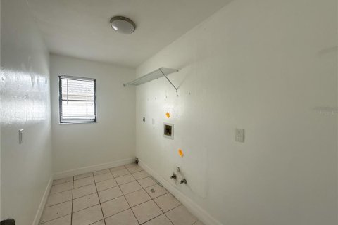 Casa en venta en Cape Coral, Florida, 3 dormitorios, 174.28 m2 № 2381197 - foto 18