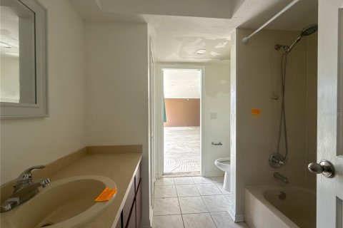 Casa en venta en Cape Coral, Florida, 3 dormitorios, 174.28 m2 № 2381197 - foto 14