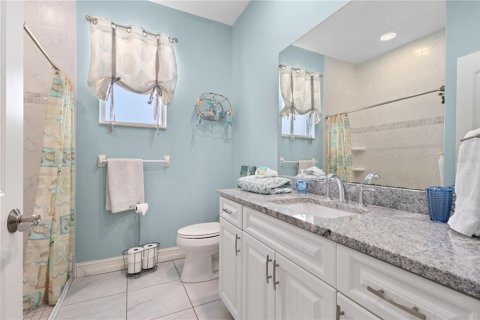 House in Englewood, Florida 3 bedrooms, 205.31 sq.m. № 1542809 - photo 25