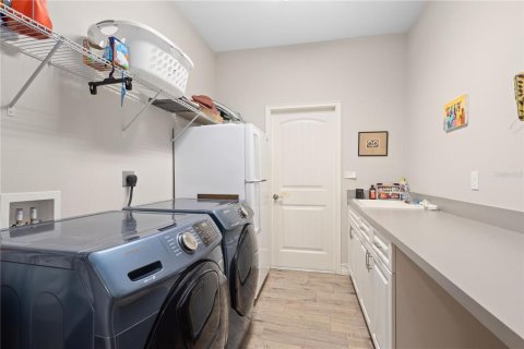 House in Englewood, Florida 3 bedrooms, 205.31 sq.m. № 1542809 - photo 28