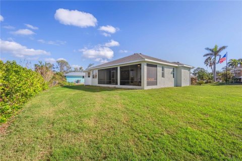 House in Englewood, Florida 3 bedrooms, 205.31 sq.m. № 1542809 - photo 29