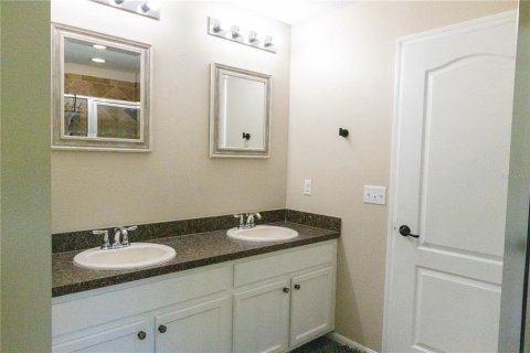 Touwnhouse à vendre à Sanford, Floride: 3 chambres, 162.76 m2 № 2315218 - photo 11