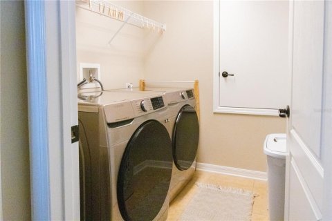 Touwnhouse à vendre à Sanford, Floride: 3 chambres, 162.76 m2 № 2315218 - photo 10