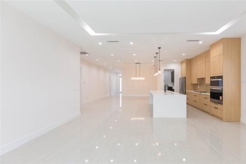House in Tampa, Florida 4 bedrooms, 221.85 sq.m. № 2368856 - photo 28
