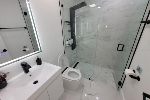 Casa en venta en Temple Terrace, Florida, 3 dormitorios, 115.48 m2 № 2111032 - foto 18
