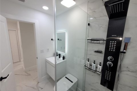 Casa en venta en Temple Terrace, Florida, 3 dormitorios, 115.48 m2 № 2111032 - foto 19
