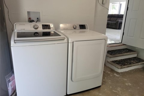 Casa en venta en Temple Terrace, Florida, 3 dormitorios, 115.48 m2 № 2111032 - foto 23