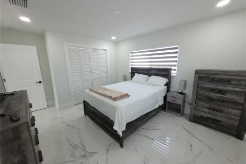 Casa en venta en Temple Terrace, Florida, 3 dormitorios, 115.48 m2 № 2111032 - foto 13