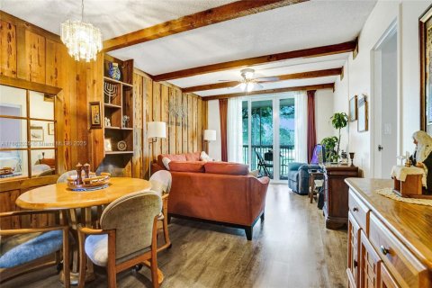 Condo in Plantation, Florida, 2 bedrooms  № 1890621 - photo 10