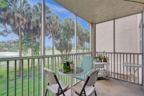 Condo in Plantation, Florida, 2 bedrooms  № 1890621 - photo 2